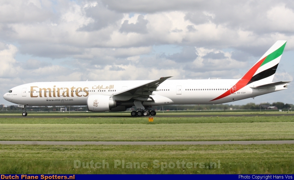 A6-EGP Boeing 777-300 Emirates by Hans Vos
