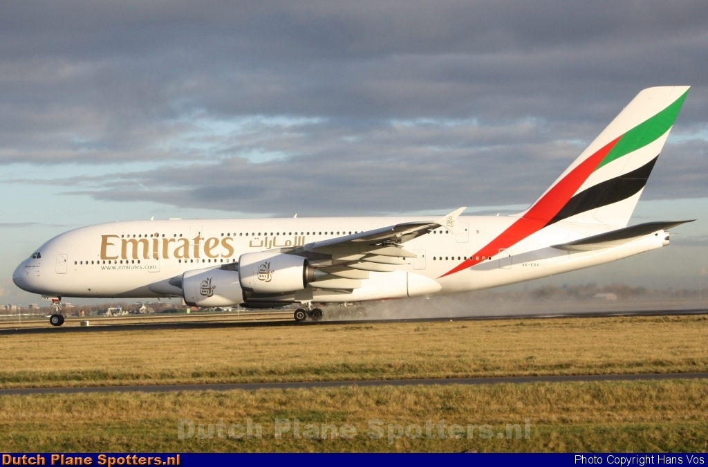 A6-EDV Airbus A380-800 Emirates by Hans Vos