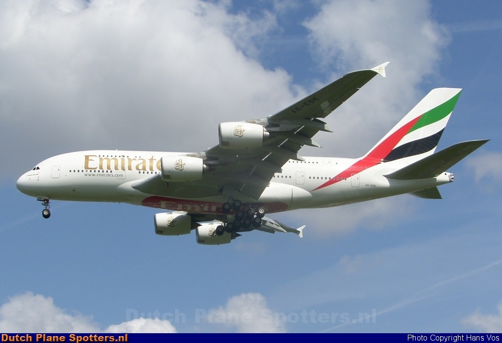 A6-EDE Airbus A380-800 Emirates by Hans Vos