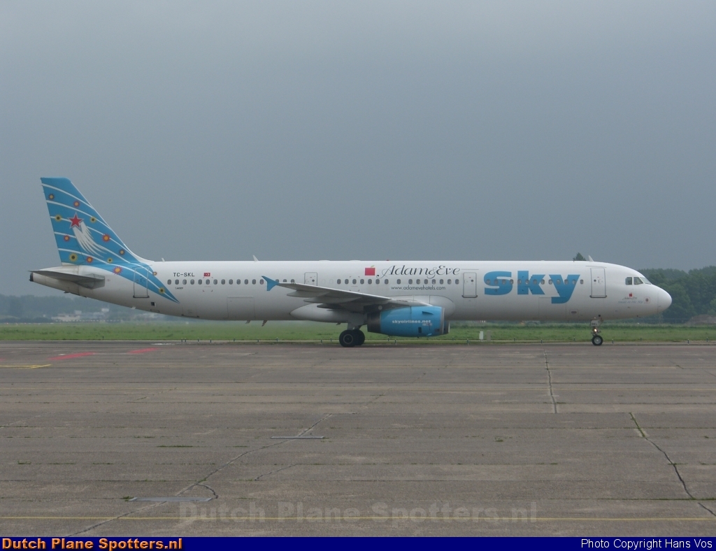 TC-SKL Airbus A321 Sky Airlines by Hans Vos
