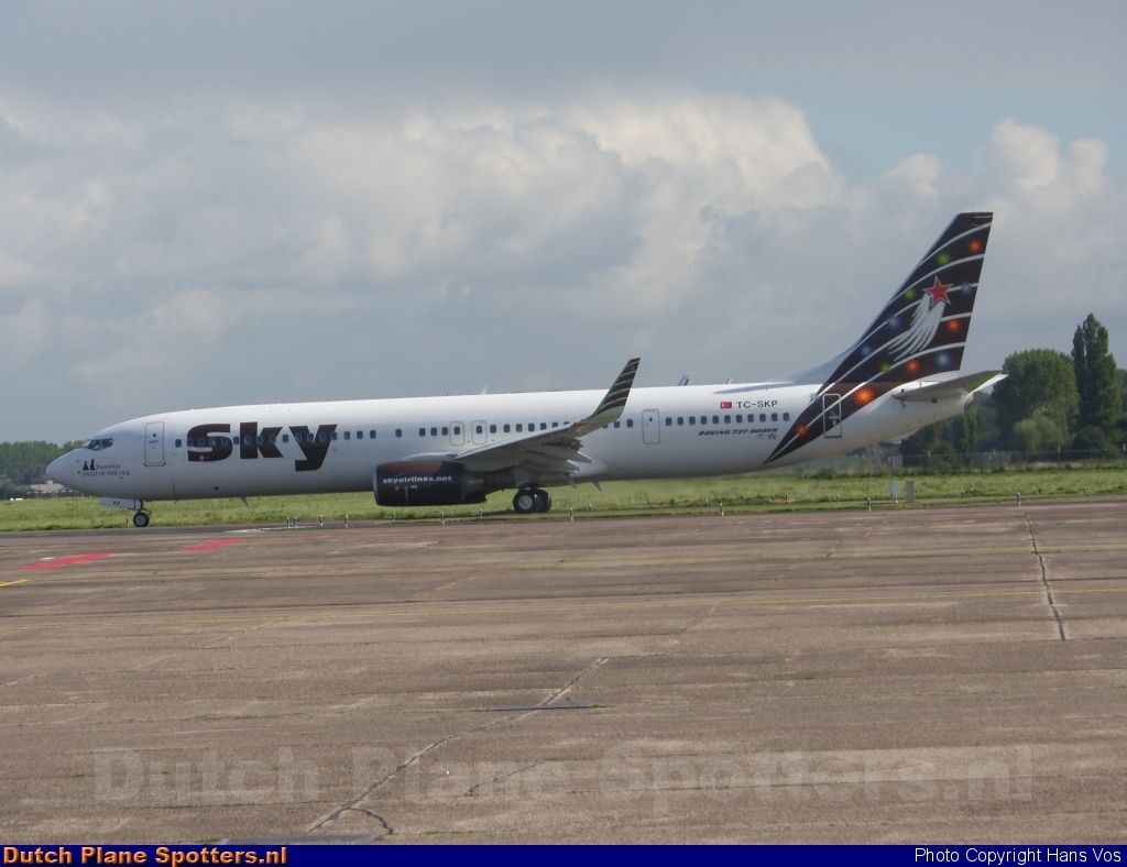 TC-SKP Boeing 737-900 Sky Airlines by Hans Vos