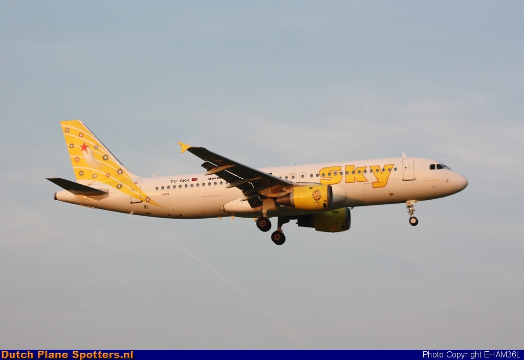 TC-SKK Airbus A320 Sky Airlines by EHAM36L