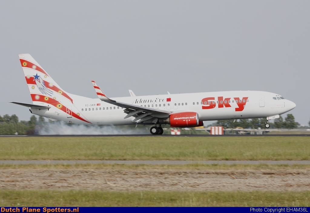 TC-SKR Boeing 737-800 Sky Airlines by EHAM36L