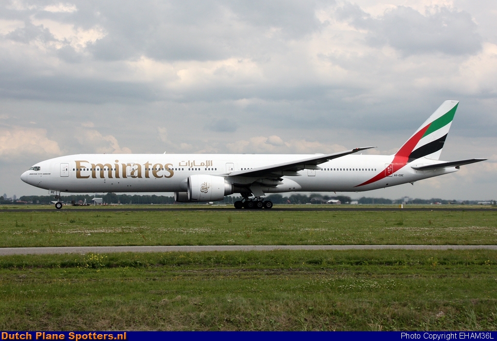 A6-EBE Boeing 777-300 Emirates by EHAM36L