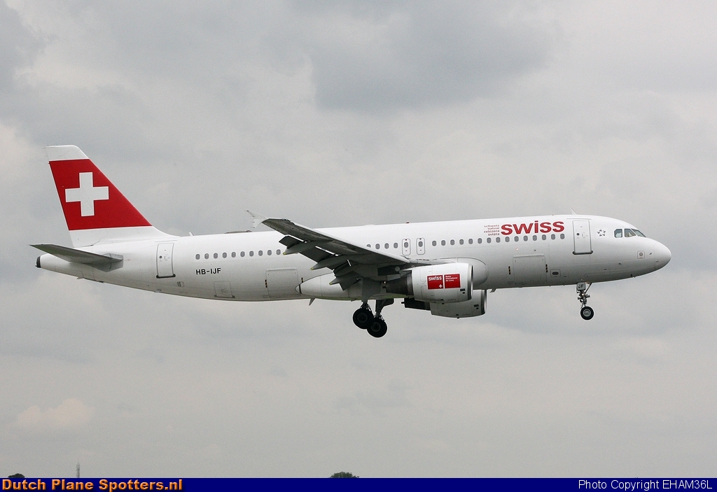 HB-IJF Airbus A320 Swiss International Air Lines by EHAM36L