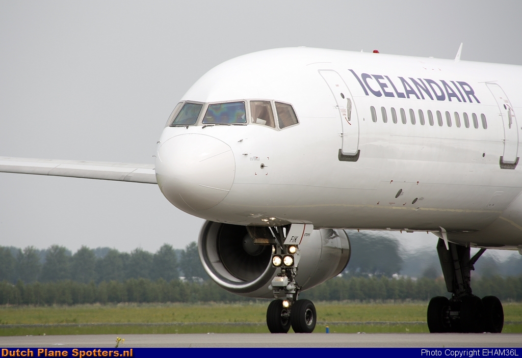 TF-FIK Boeing 757-200 Icelandair by EHAM36L