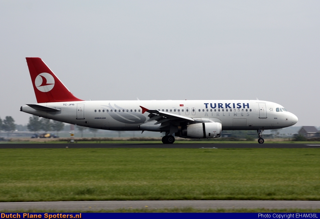TC-JPB Airbus A320 Turkish Airlines by EHAM36L