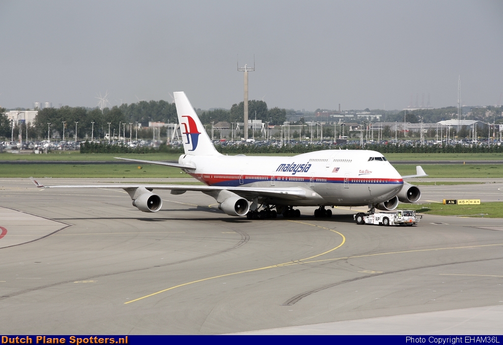 9M-MPF Boeing 747-400 Malaysia Airlines by EHAM36L