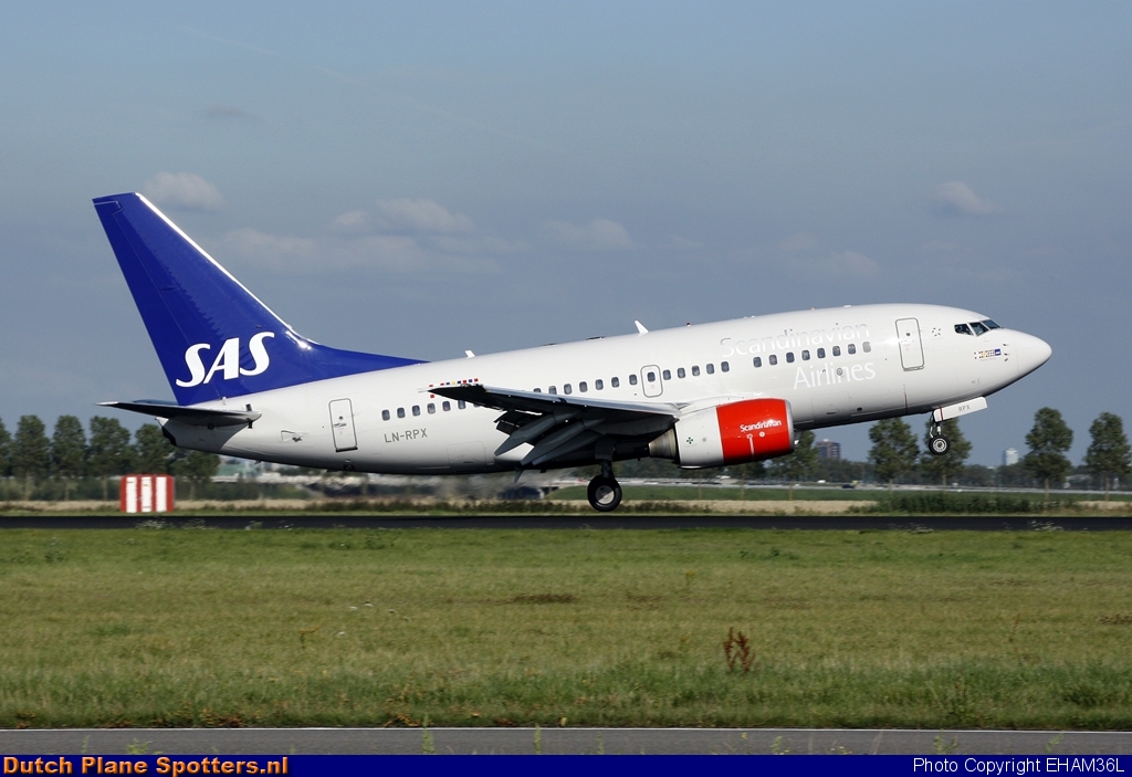 LN-RPX Boeing 737-600 SAS Scandinavian Airlines by EHAM36L