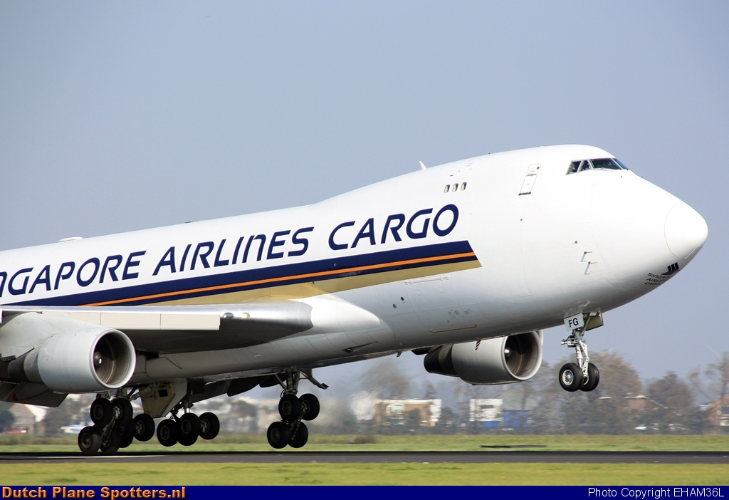 9V-SFG Boeing 747-400 Singapore Airlines Cargo by EHAM36L