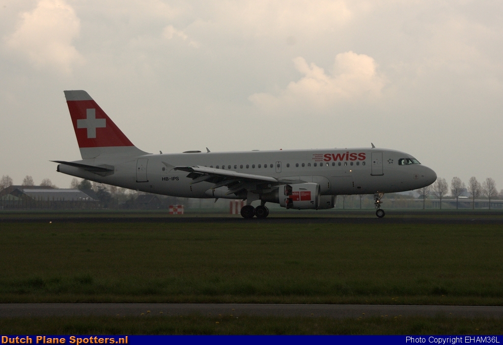 HB-IPS Airbus A319 Swiss International Air Lines by EHAM36L