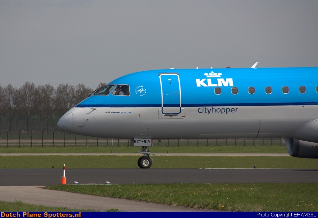 PH-EZT Embraer 190 KLM Cityhopper by EHAM36L