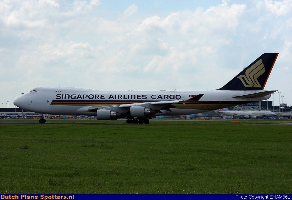 9V-SFL Boeing 747-400 Singapore Airlines Cargo by EHAM36L