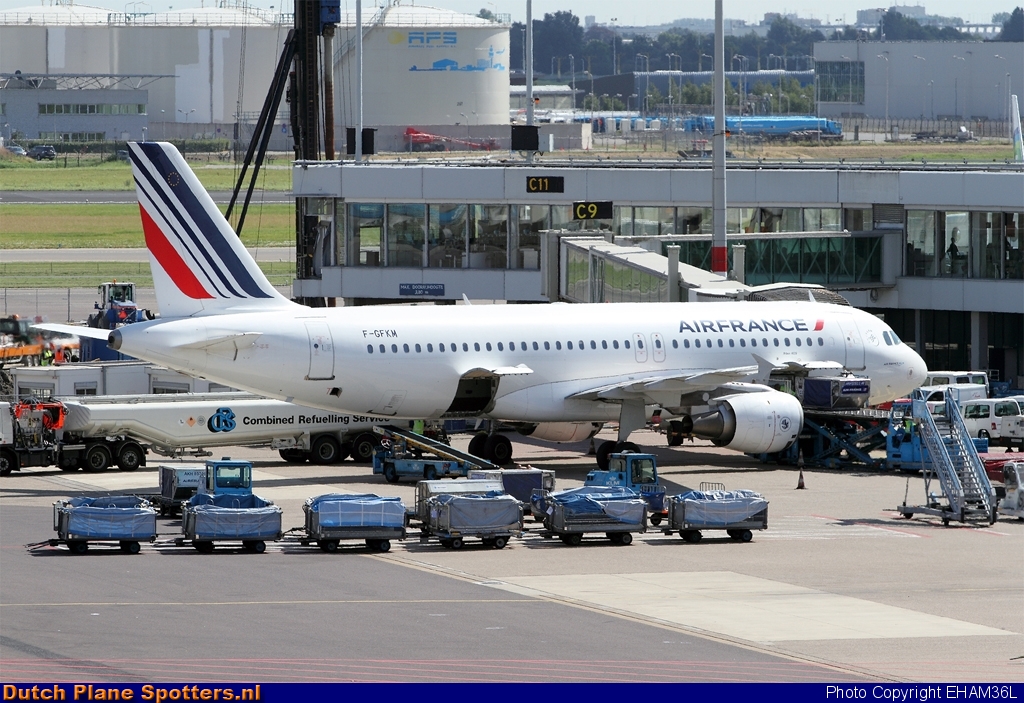 F-GFKM Airbus A320 Air France by EHAM36L