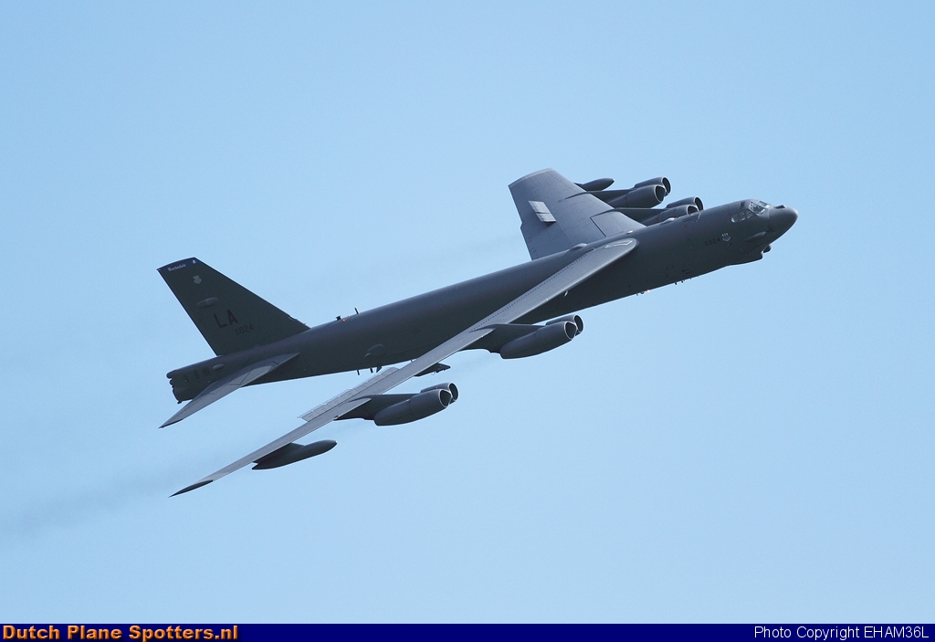 60-0024 Boeing B52 Stratofortress MIL - US Air Force by EHAM36L