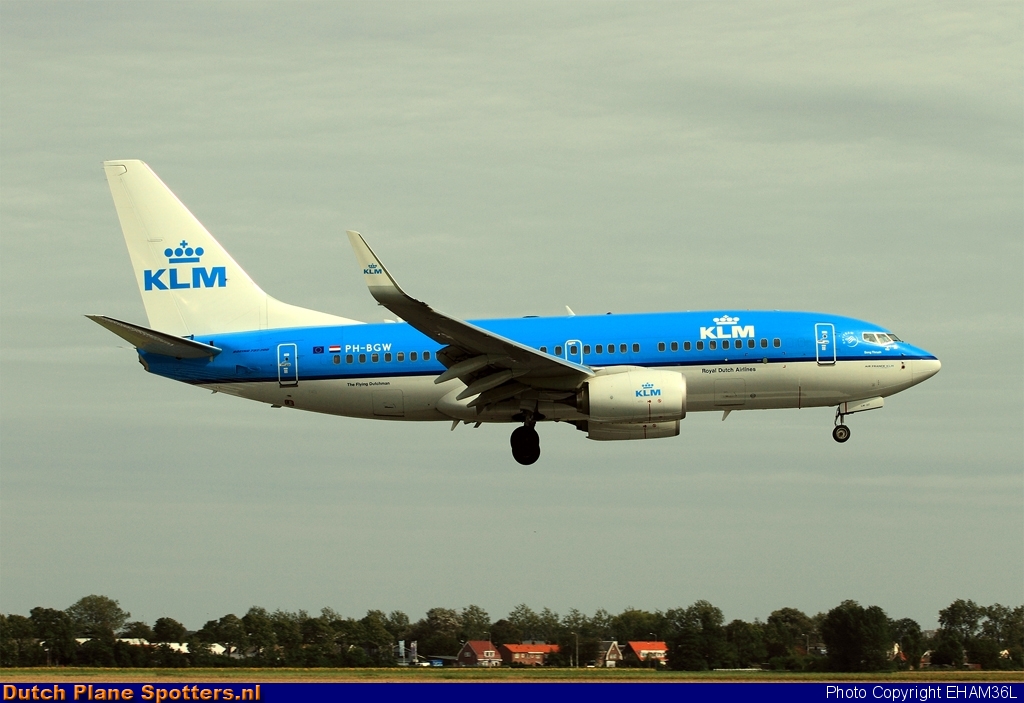 PH-BGW Boeing 737-700 KLM Royal Dutch Airlines by EHAM36L
