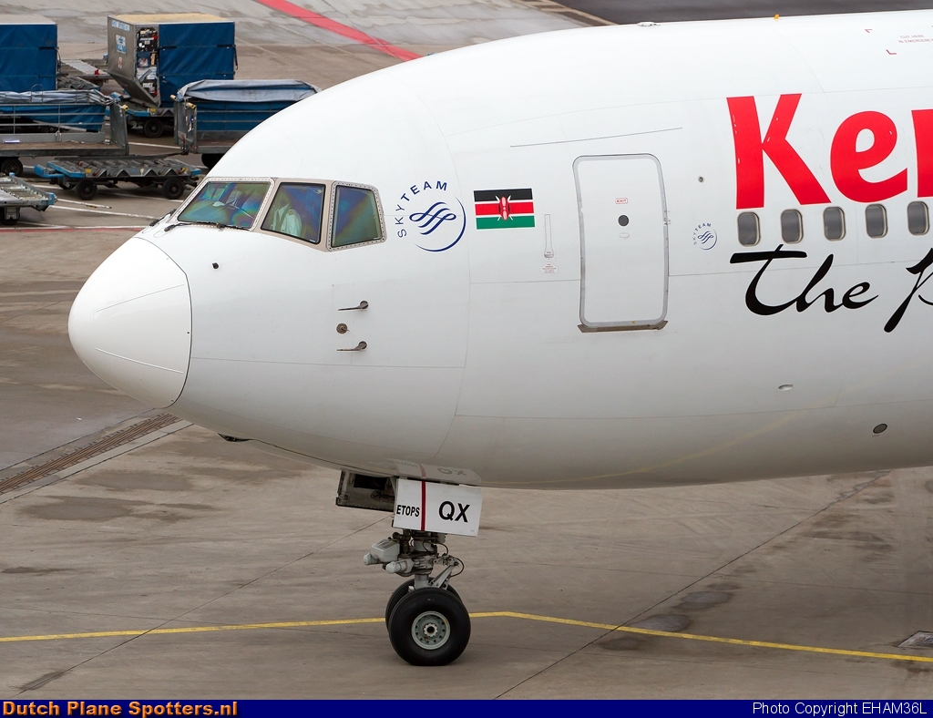 5Y-KQX Boeing 767-300 Kenya Airways by EHAM36L