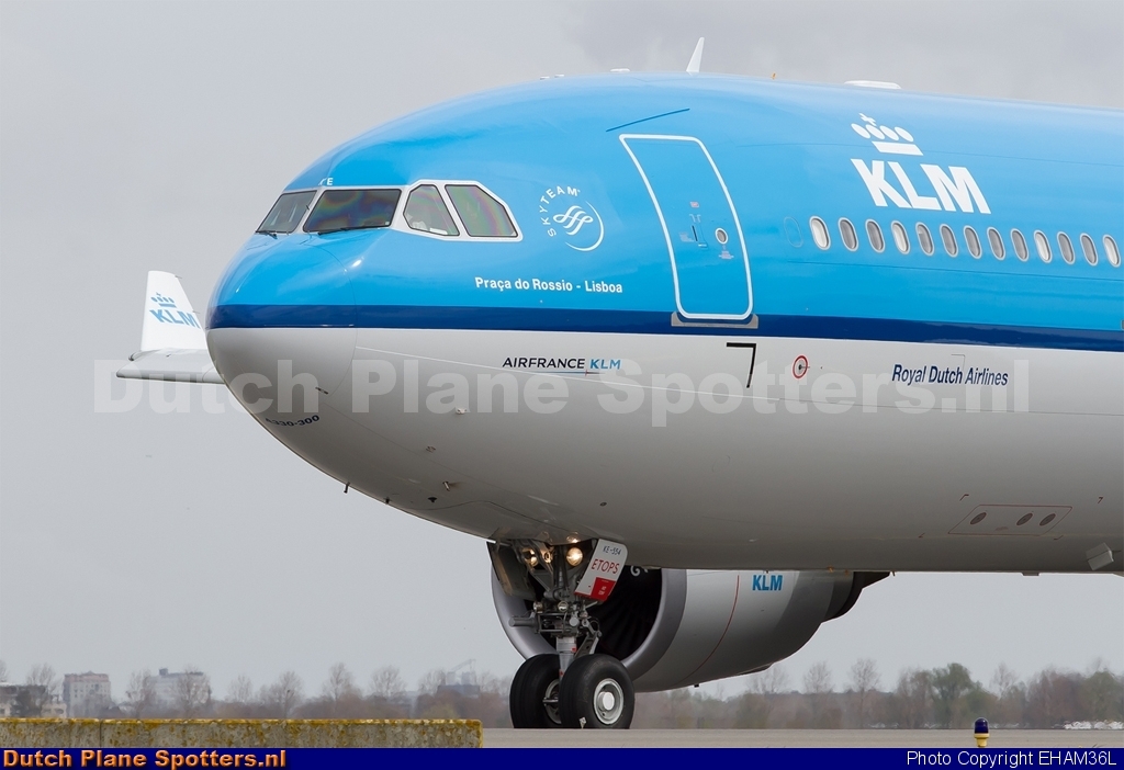 PH-AKE Airbus A330-300 KLM Royal Dutch Airlines by EHAM36L