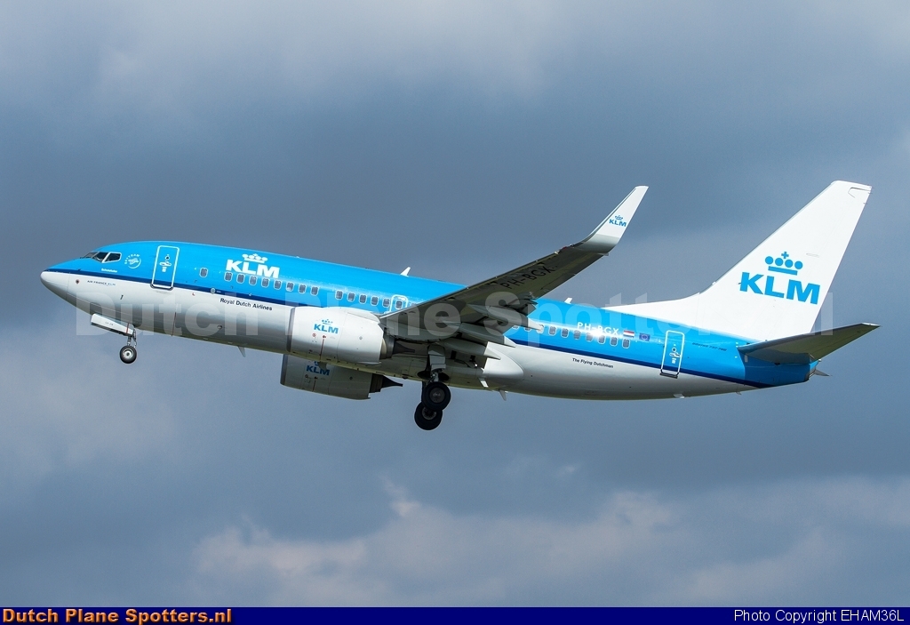 PH-BGX Boeing 737-700 KLM Royal Dutch Airlines by EHAM36L