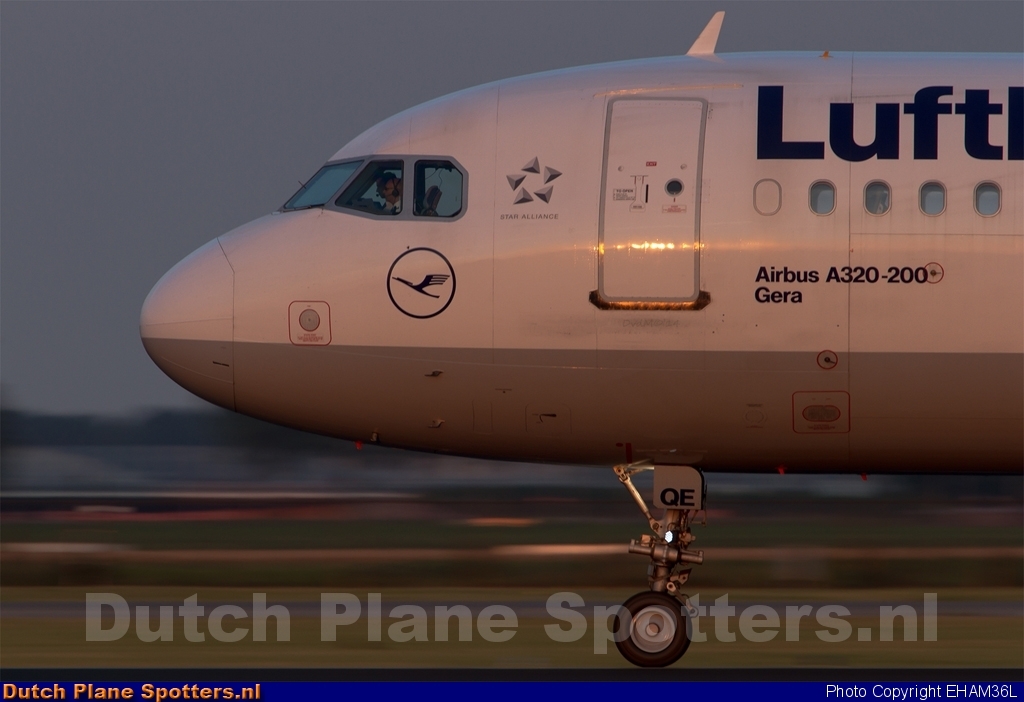 D-AIQE Airbus A320 Lufthansa by EHAM36L