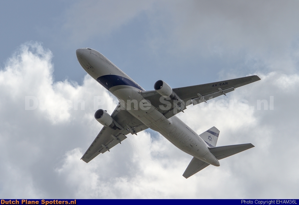 4X-EAR Boeing 767-300 El Al Israel Airlines by EHAM36L