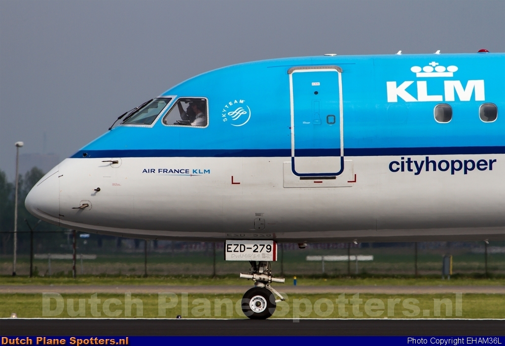 PH-EZD Embraer 190 KLM Cityhopper by EHAM36L