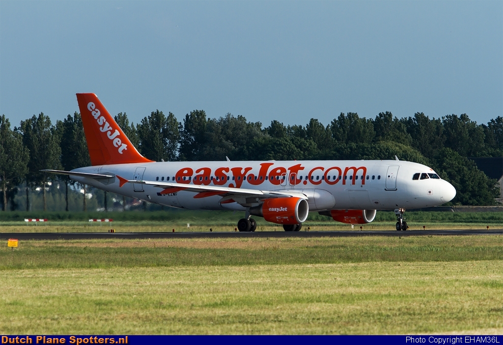 G-EZWF Airbus A320 easyJet by EHAM36L