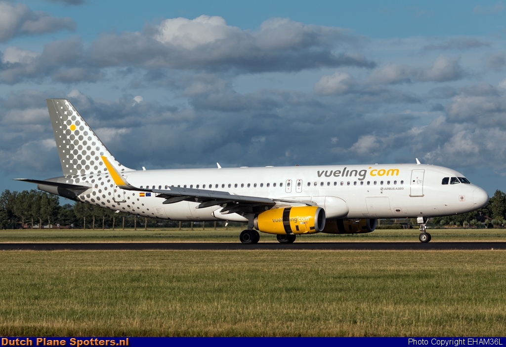 EC-LUO Airbus A320 Vueling.com by EHAM36L