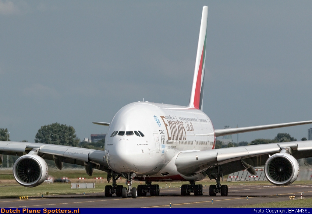 A6-EOZ Airbus A380-800 Emirates by EHAM36L