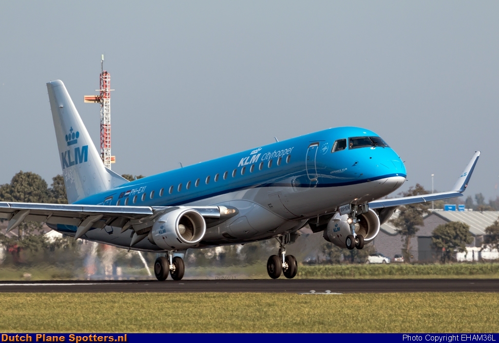 PH-EXI Embraer 175 KLM Cityhopper by EHAM36L