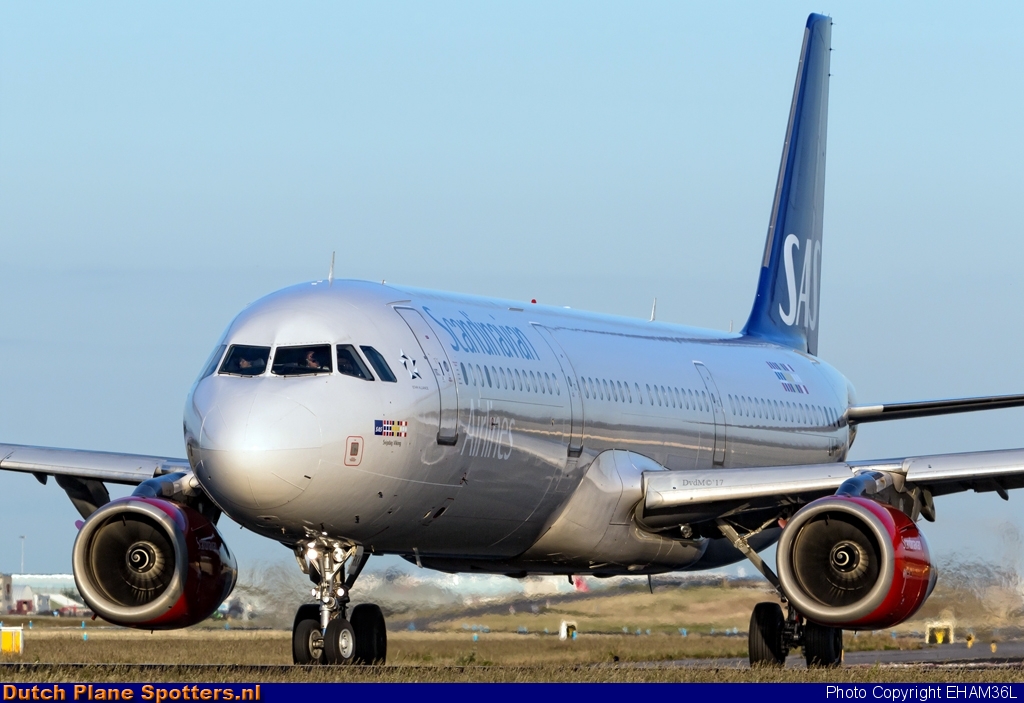 LN-RKK Airbus A321 SAS Scandinavian Airlines by EHAM36L