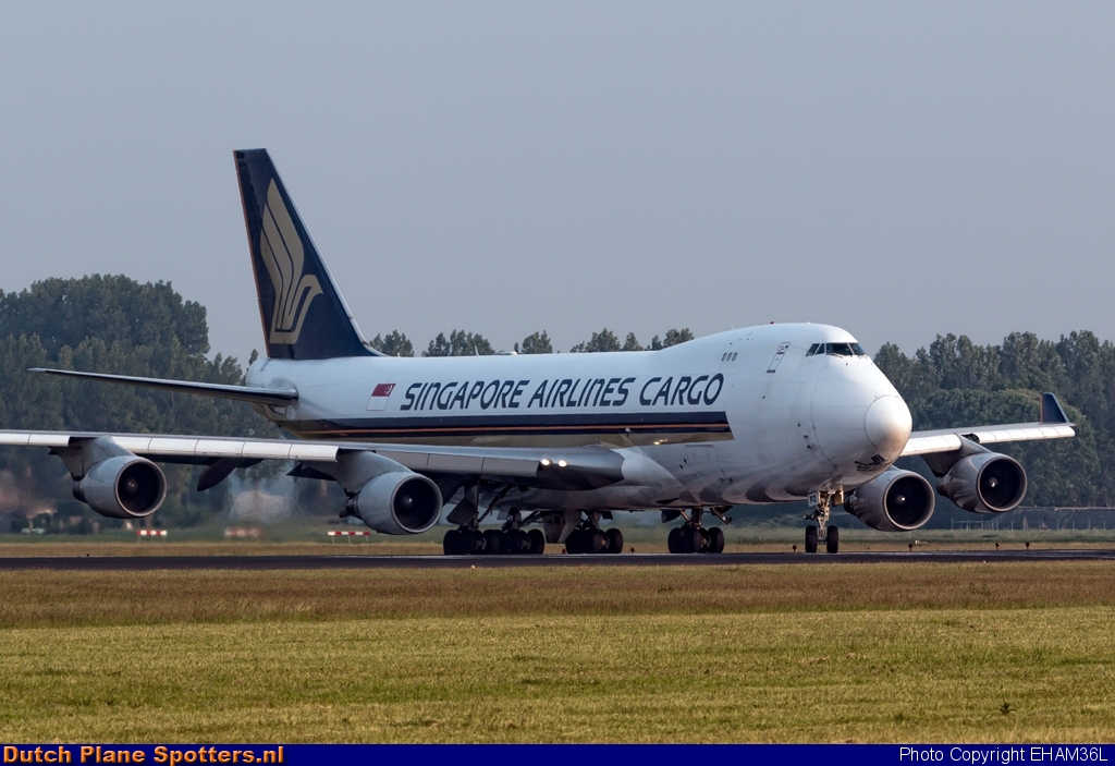 9V-SFO Boeing 747-400 Singapore Airlines Cargo by EHAM36L