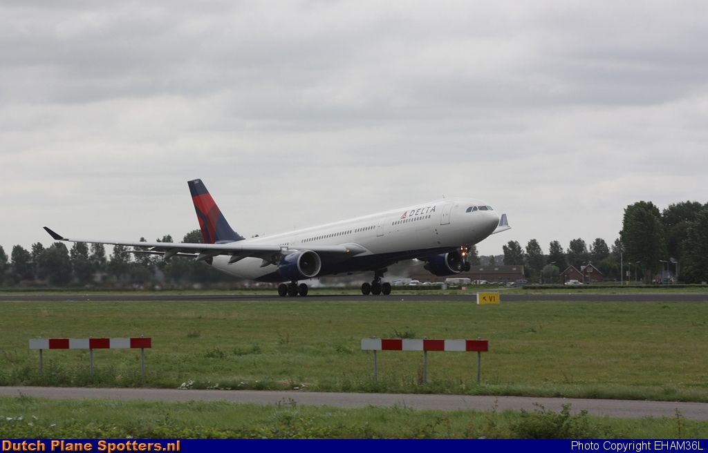 N802NW Airbus A330-300 Delta Airlines by EHAM36L