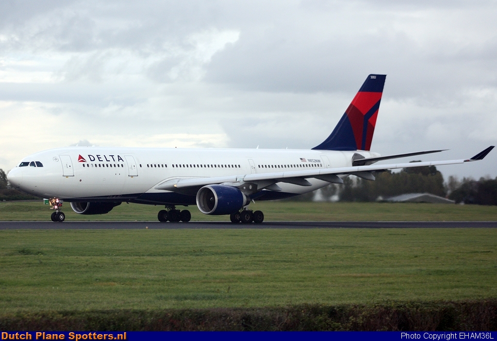 N852NW Airbus A330-200 Delta Airlines by EHAM36L