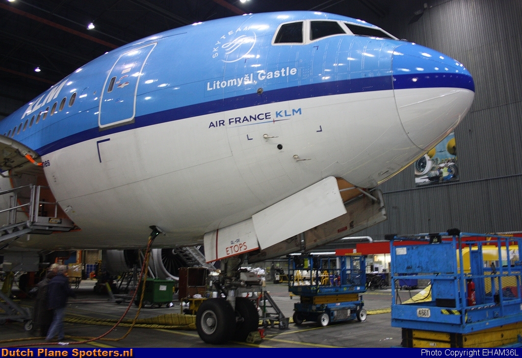 PH-BQL Boeing 777-200 KLM Royal Dutch Airlines by EHAM36L