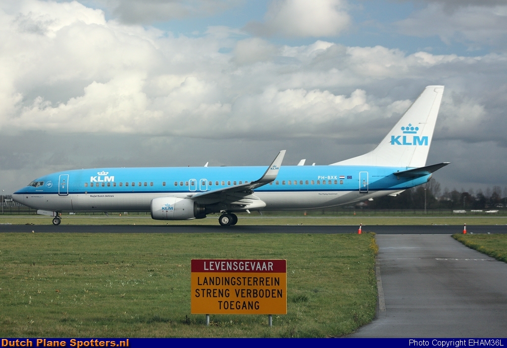 PH-BGK Boeing 737-700 KLM Royal Dutch Airlines by EHAM36L