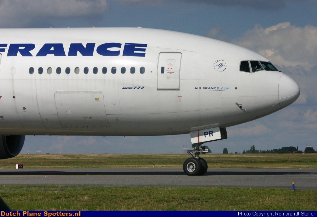 F-GSPR Boeing 777-200 Air France by Rembrandt Staller