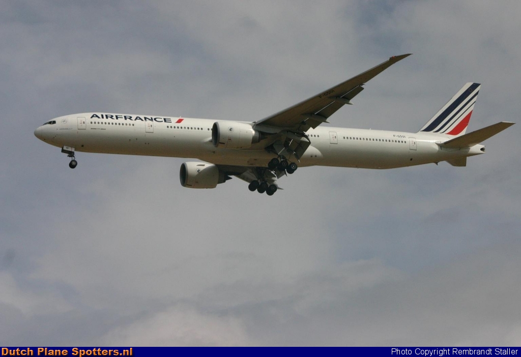 F-GSQI Boeing 777-300 Air France by Rembrandt Staller