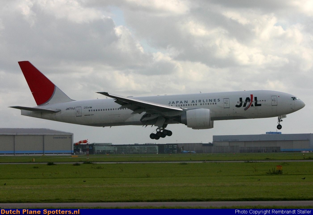 JA711J Boeing 777-200 JAL - Japan Airlines by Rembrandt Staller