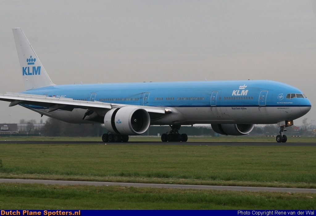 PH-BVC Boeing 777-300 KLM Royal Dutch Airlines by Rene van der Wal