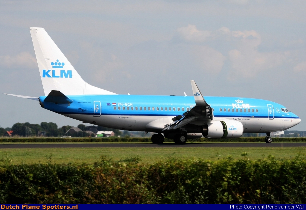 PH-BGH Boeing 737-700 KLM Royal Dutch Airlines by Rene van der Wal
