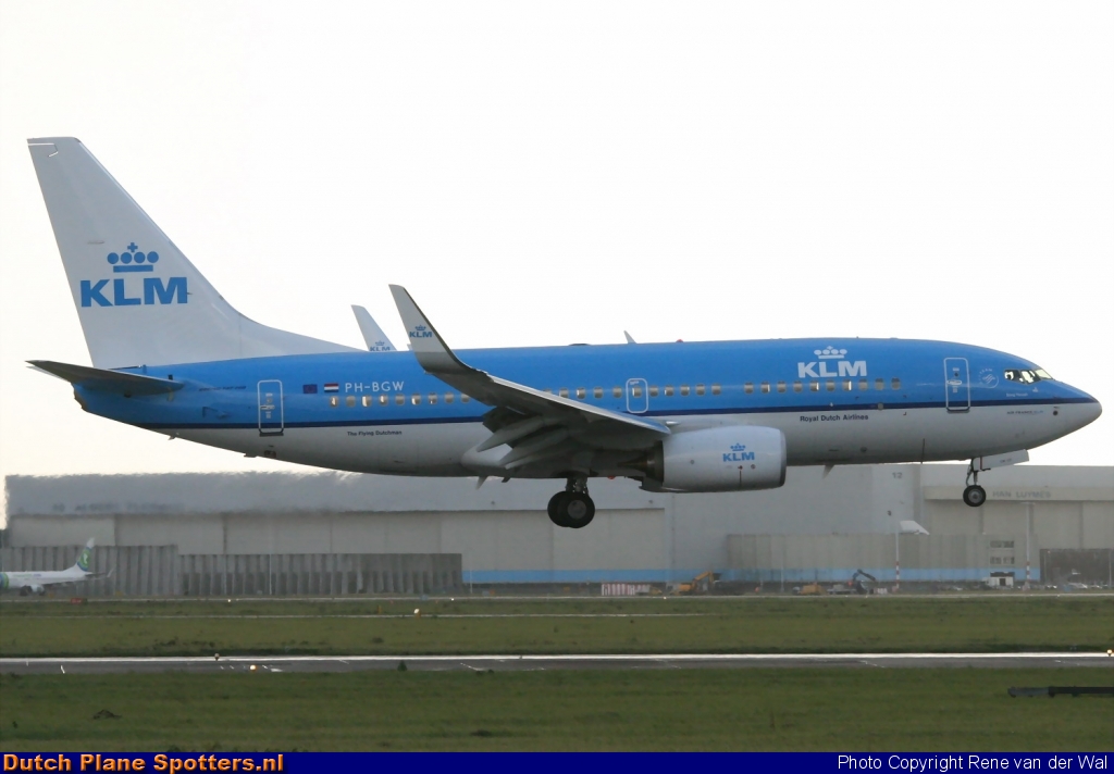 PH-BGW Boeing 737-700 KLM Royal Dutch Airlines by Rene van der Wal
