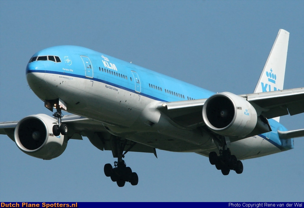PH-BQF Boeing 777-200 KLM Royal Dutch Airlines by Rene van der Wal