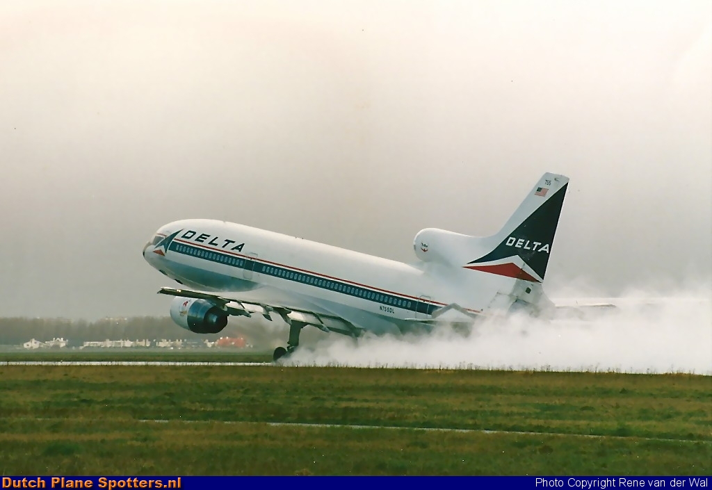 N755DL Lockheed Tristar L1011-500 Delta Airlines by Rene van der Wal