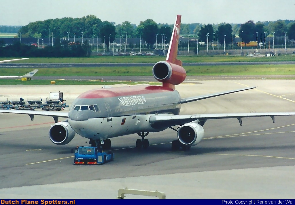  McDonnell Douglas DC-10 Northwest Airlines by Rene van der Wal