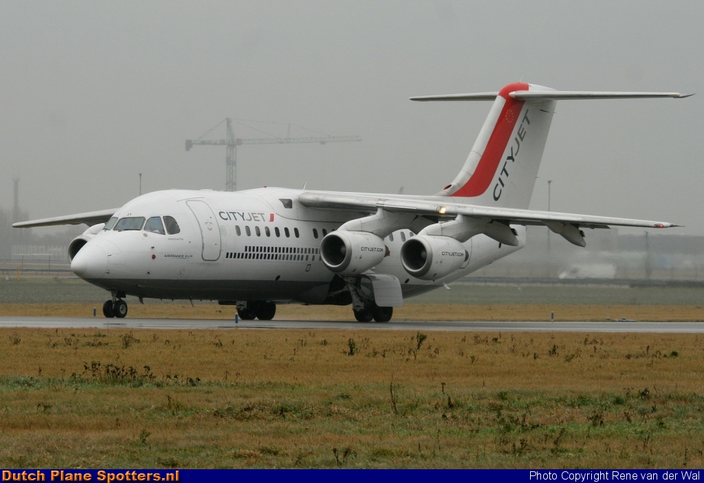 EI-RJY BAe 146 Cityjet by Rene van der Wal
