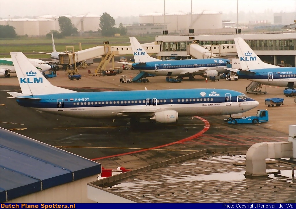 PH-BDT Boeing 737-400 KLM Royal Dutch Airlines by Rene van der Wal