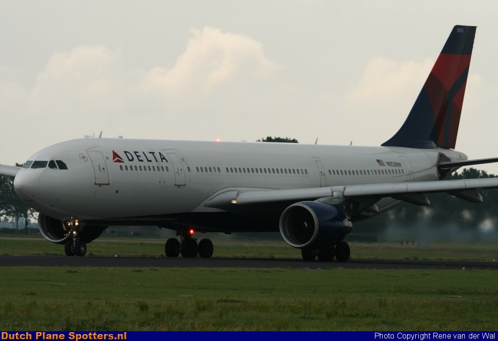 N852NW Airbus A330-200 Delta Airlines by Rene van der Wal