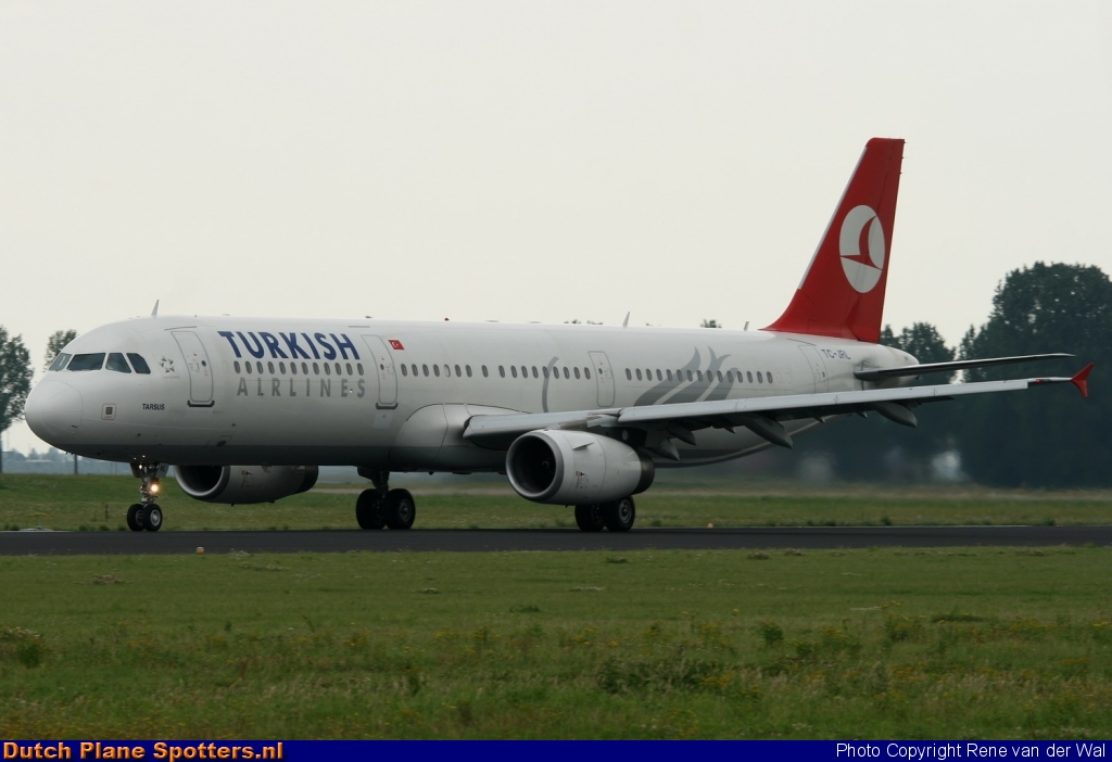 TC-JRL Airbus A321 Turkish Airlines by Rene van der Wal