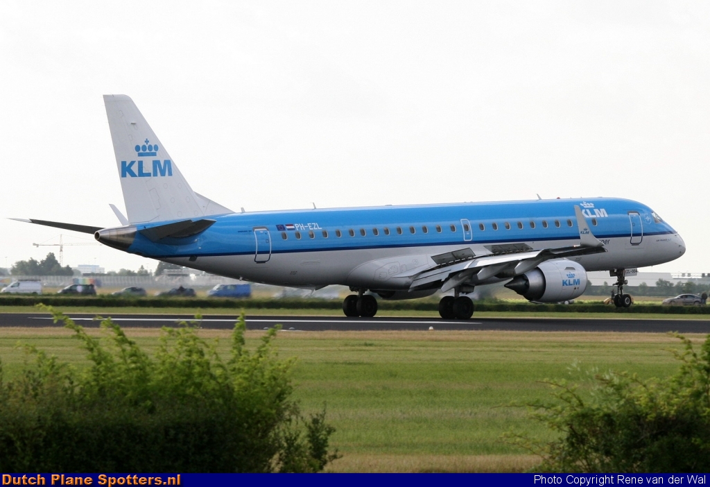 PH-EZL Embraer 190 KLM Cityhopper by Rene van der Wal